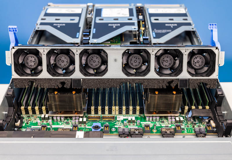 DELL PowerEdge R760 rack sunucu